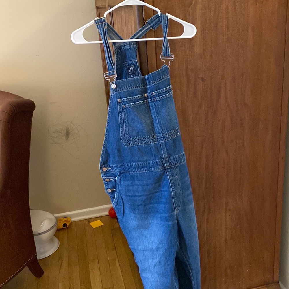 Gap overalls